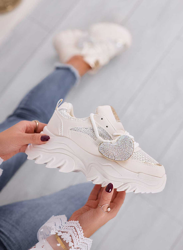 VINNY - Baskets beiges avec pendentif cœur en strass