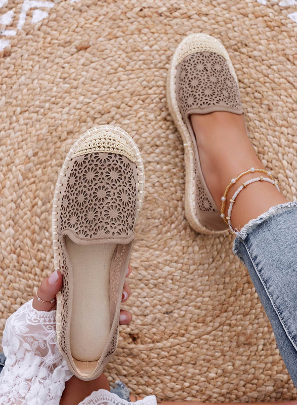 Espadrilles brodées couleur boue avec semelle compensée