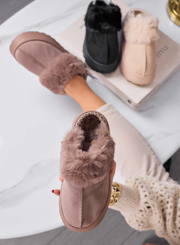 NITRA - Zapatillas marrones acolchadas con pelo sintético y resorte en la parte trasera