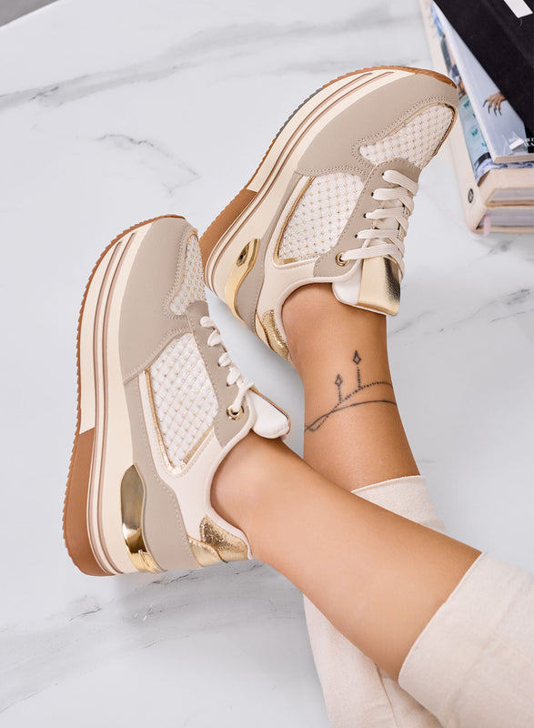 MELEK - Zapatillas beige con detalles dorados y suela plataforma
