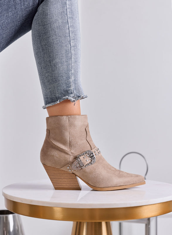 CAMILLA - Stivaletti Donna Beige Texani con Borchie e Tacco Largo