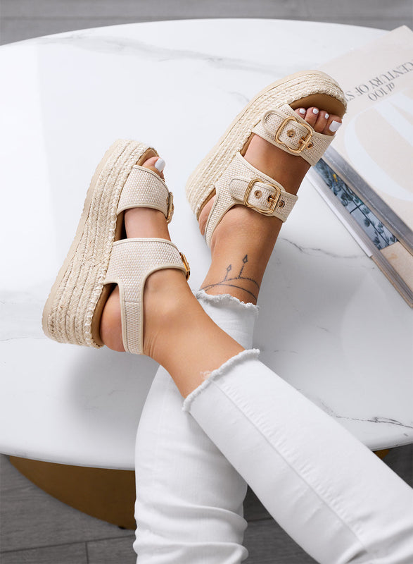 AUDREY - Sandalias beige tipo plataforma con doble hebilla dorada y suela de cuerda