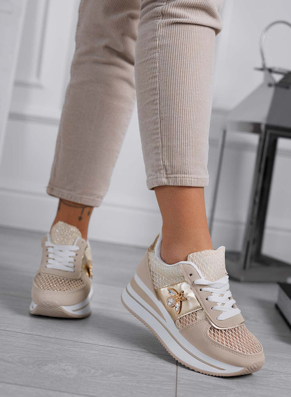MOORE - Zapatillas beige con malla transpirable y detalle de abeja joya