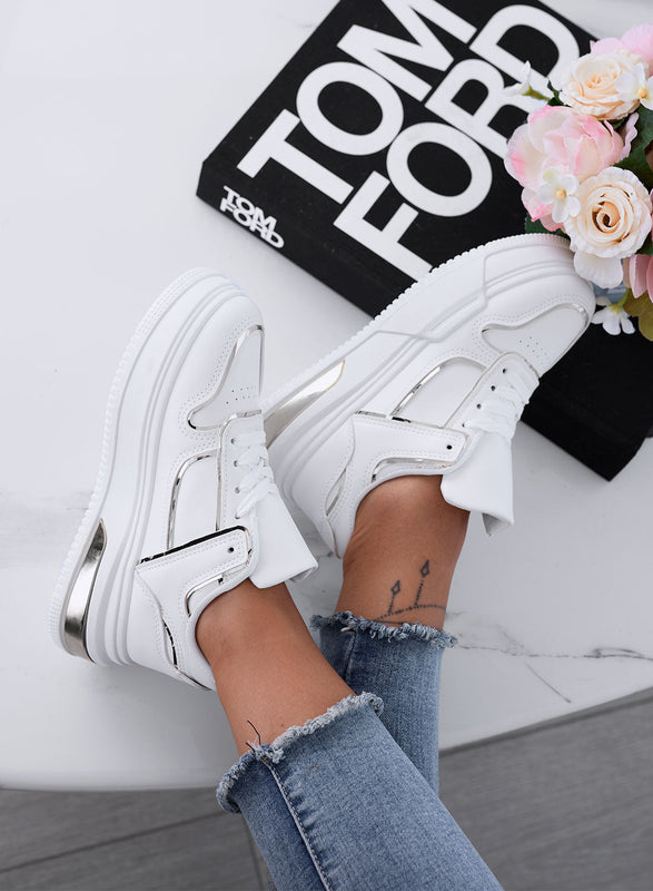 ROBBIE - White sneakers with laces and silver edges