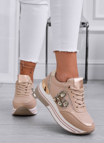 ABBY - Zapatillas color barro con joya en forma de corazón y plataforma