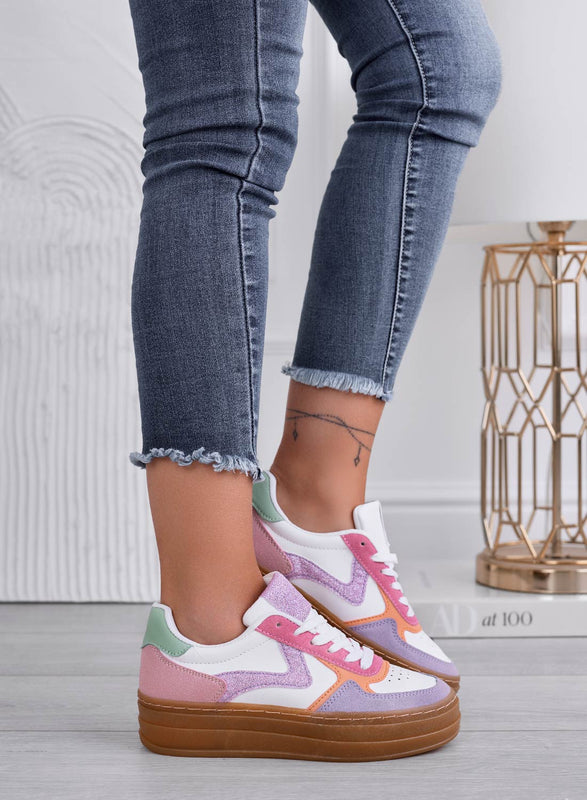 Zapatillas multicolor moradas con suela de goma