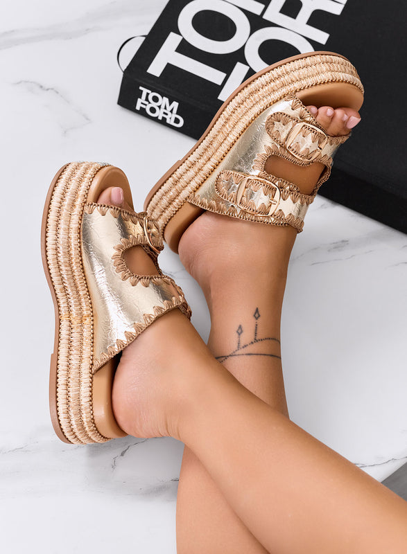 NOVELLA - Sandali Ciabatte oro platform con suola in corda