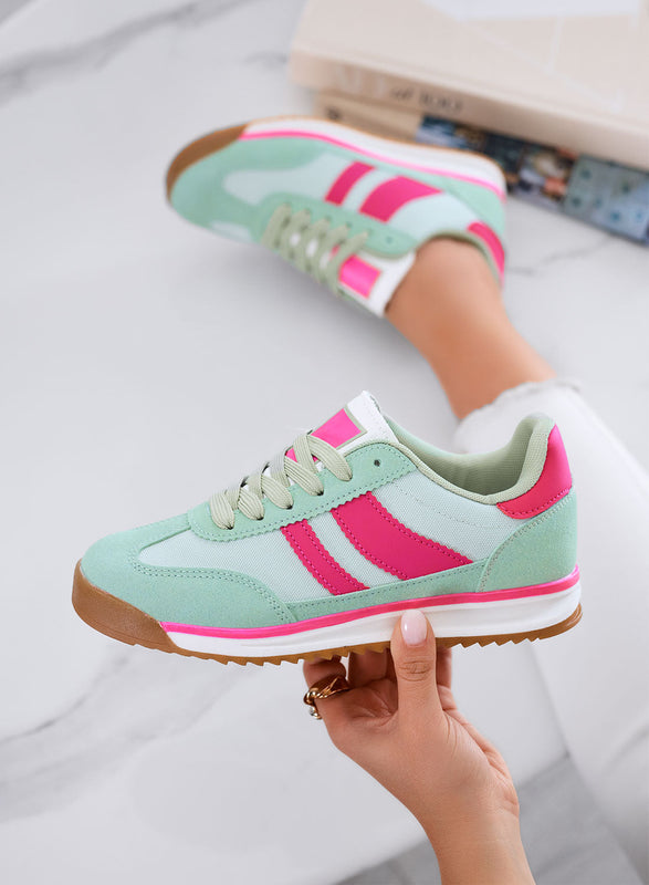 JUNO - Zapatillas verdes de tela con detalles fucsias y suela de goma