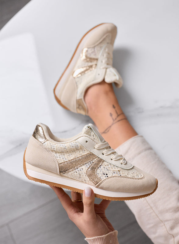GIULIANA - Beige sneakers with lace and gold inserts