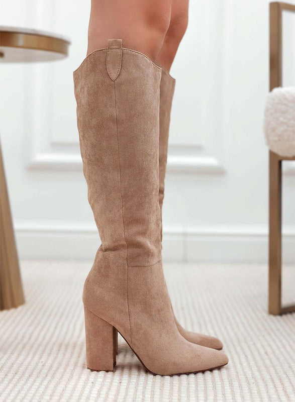 CASSIA - Botas camperas color barro