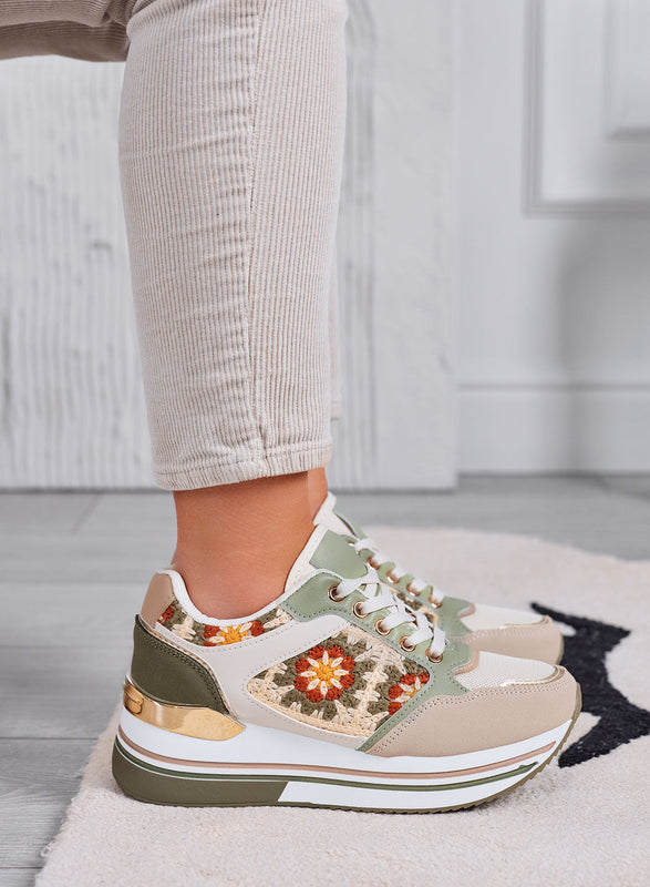 SUSY - Zapatillas verdes con insertos bordados
