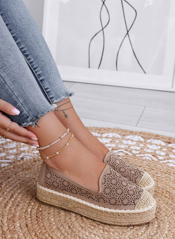Espadrilles brodées couleur boue avec semelle compensée