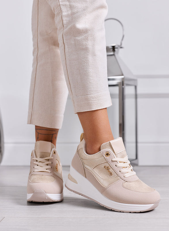 HOLLY - Sneakers Donna beige con Zeppa e Dettagli oro
