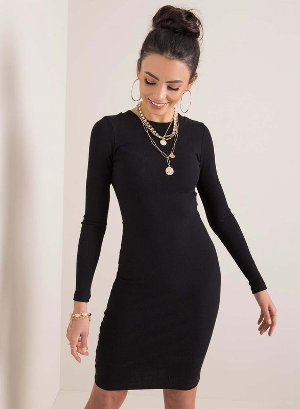 Vestido negro de canalé ajustado