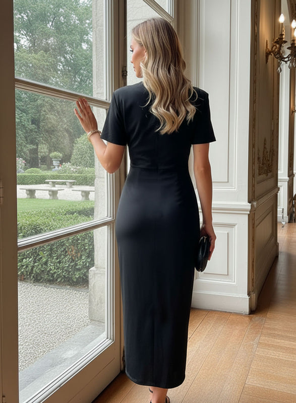 Elegant Black Dress with V-Neck and Slit