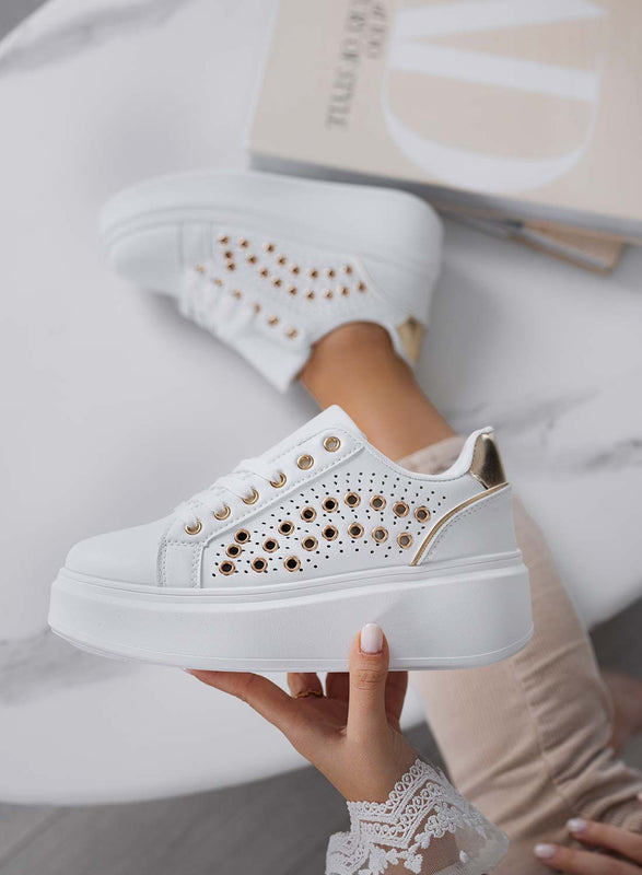 BAKER - Zapatillas blancas perforadas con ojales metálicos dorados