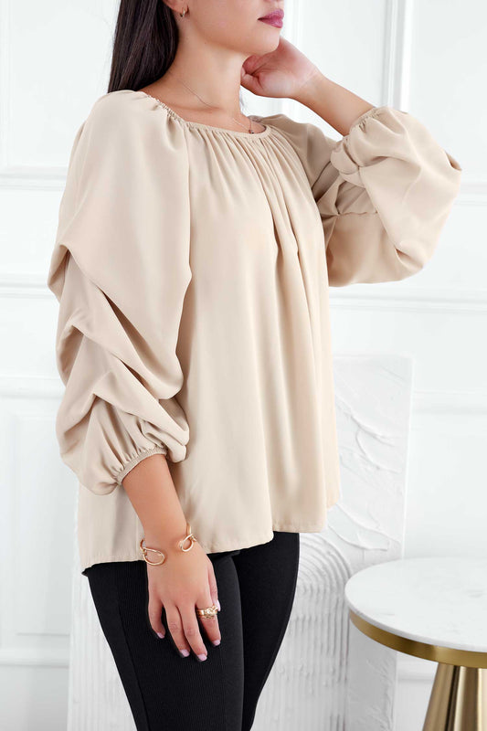 Blusa beige con mangas fruncidas