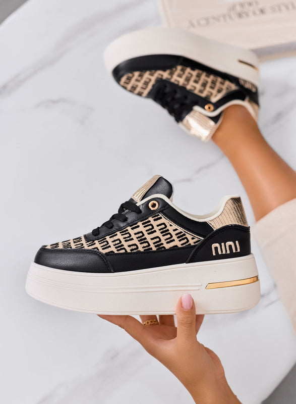 CAMILLA - Zapatillas negras de plataforma con inserciones de tela beige