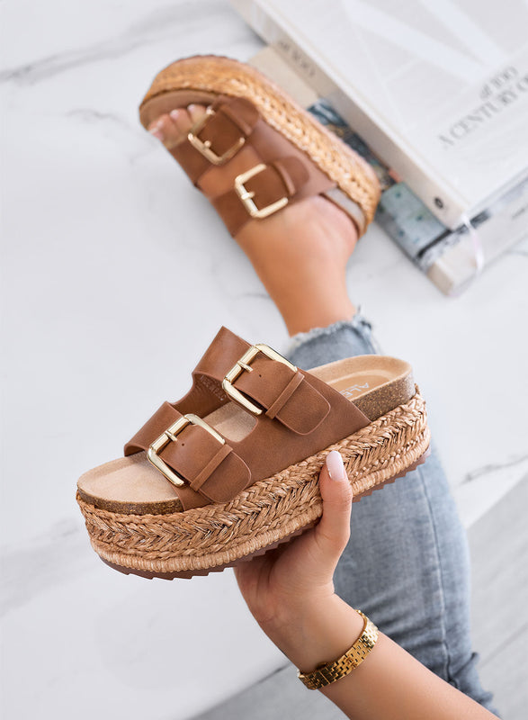 DANIEL - Sandalias marrones tipo chancla con plataforma, doble hebilla y suela de cuerda