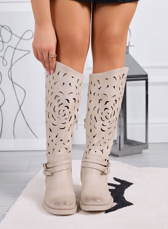 DIANA - Botas beige para mujer perforadas con cinturón