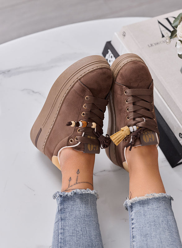 DOROTHY - Sneakers Donna marroni Scamosciate Platform con Nappine