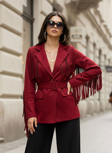 Chaqueta burdeos de ante con flecos y cinturón en la cintura