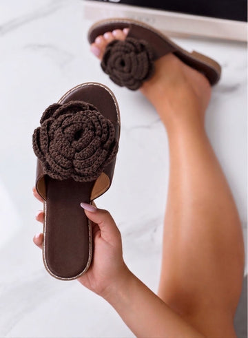 SARAH - Ciabatte marroni con Maxi Fiore Crochet