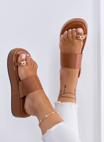 JUDITH - Sandali infradito Platform camel