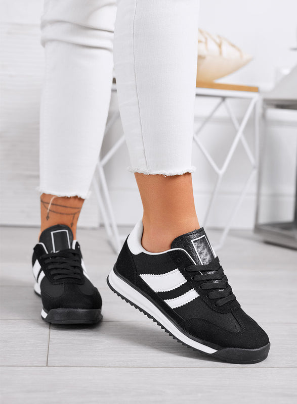 JUNO - Zapatillas negras de tela con detalles blancos y suela de goma
