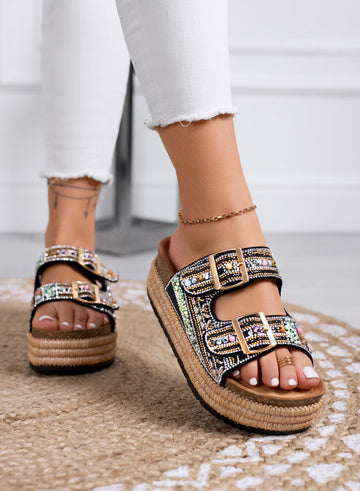 LOGAN - Sandalias negras tipo ciabatta plataforma con perlas de colores y strass