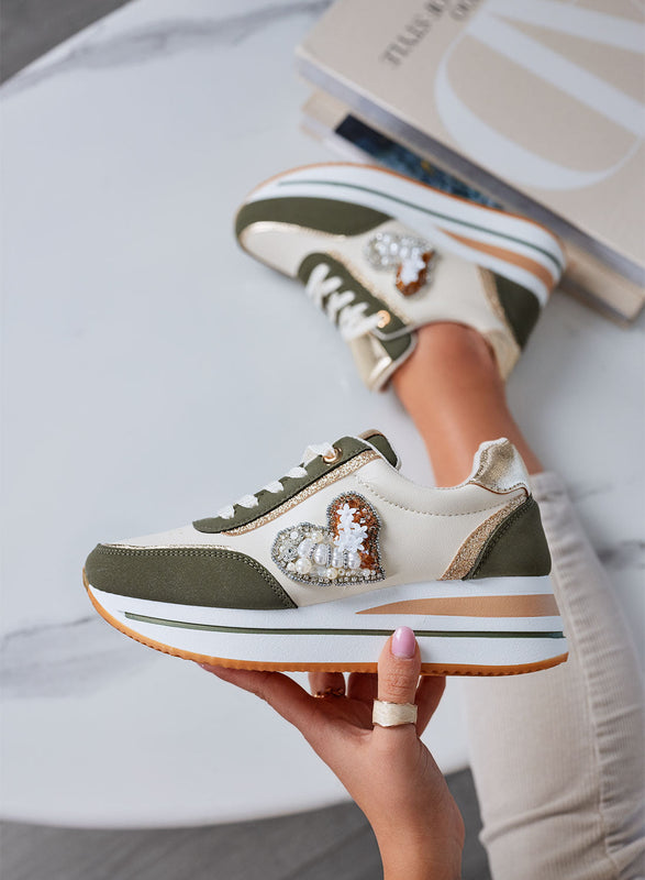 LORELLA - Zapatillas verdes con aplicación de joya en forma de corazón