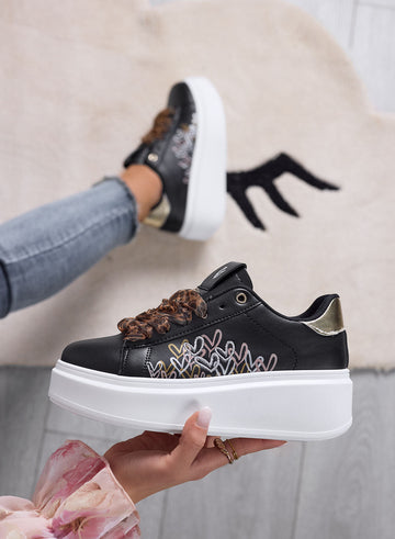 LUCKY - Zapatillas negras con cordones de animal print y corazones