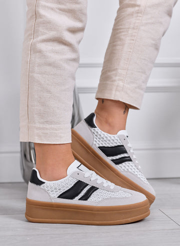 MARISOL - Gray sneakers with black inserts and rubber sole