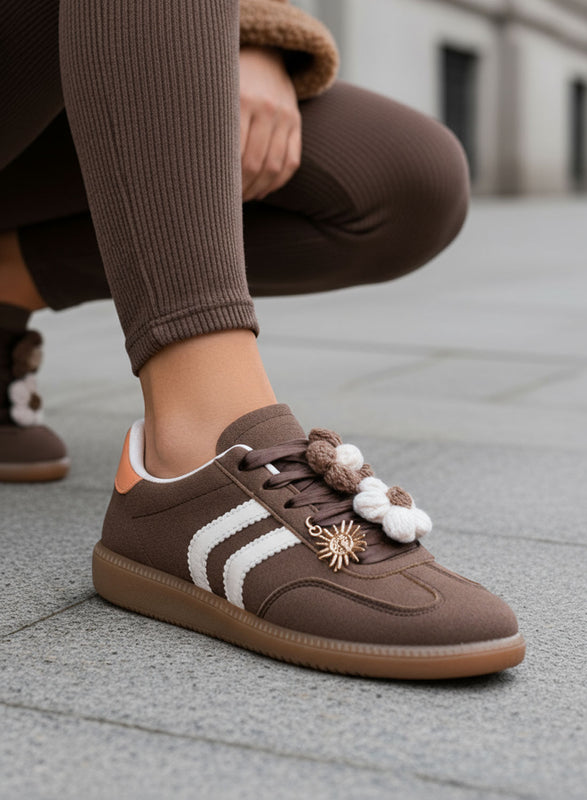 MELISSA - Brown and beige sneakers with crochet flowers