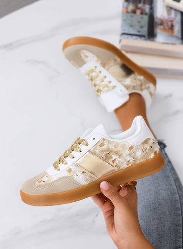 MIREA - Zapatillas beige con detalles florales e inserciones doradas