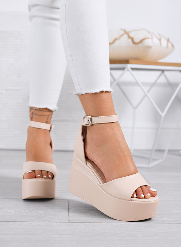 PENNY - Sandalias beige tipo plataforma con cinturón en el tobillo
