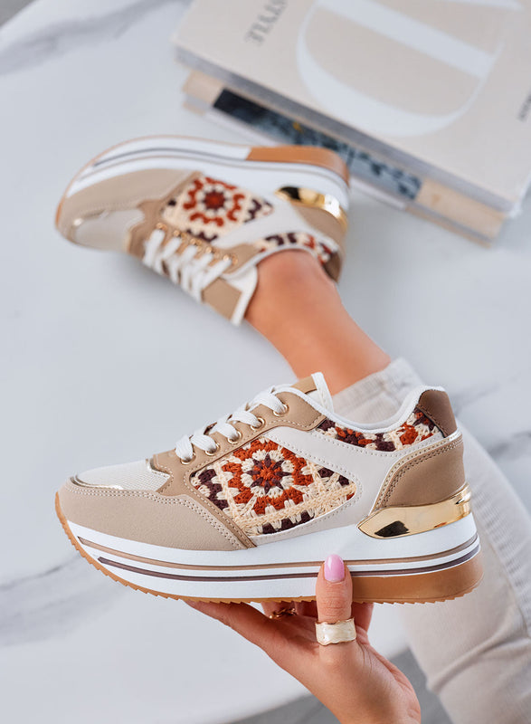 SUSY - Zapatillas beige con insertos bordados