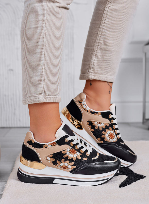 SUSY - Zapatillas negras con insertos bordados