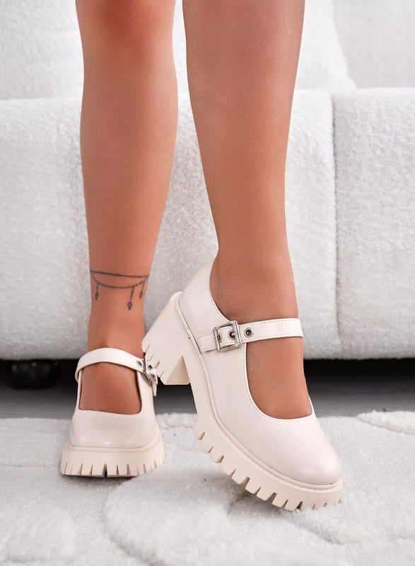 Beige Mary Jane shoes with strap and buckle