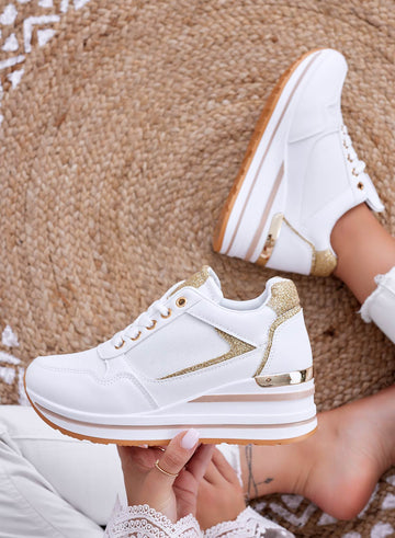 THEA - Zapatillas blancas con plataforma y detalles dorados