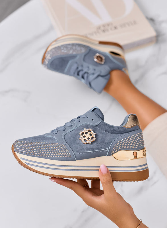 XIOMARA - Zapatillas azules con plataforma, detalles dorados y strass