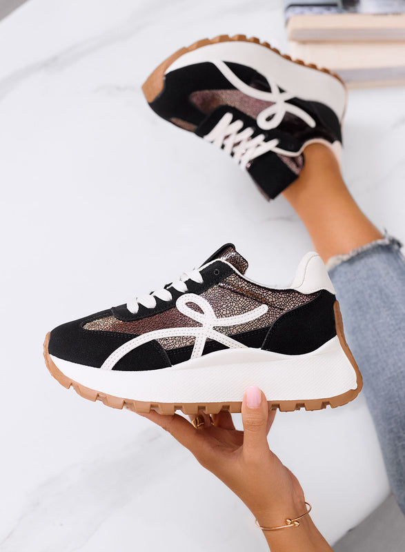 YONA - Zapatillas negras con detalles blancos y suela alta