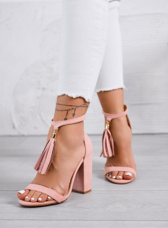 ZIVA - Sandalias rosas con tacón ancho y borlas colgantes