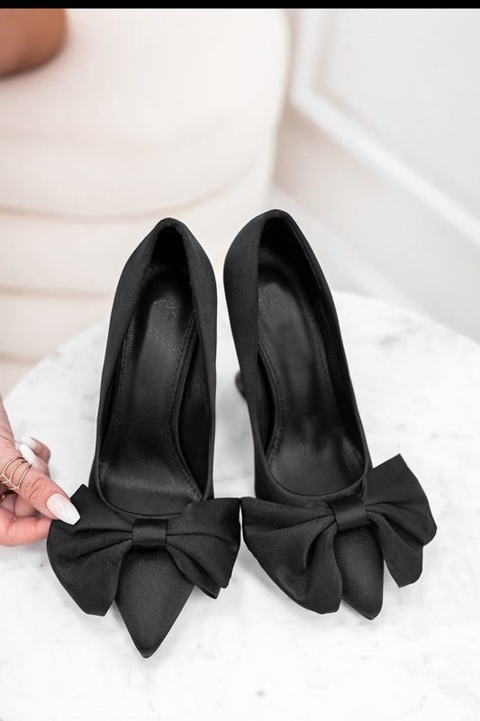 SELLY - Zapatos de salón negros de raso con lazo