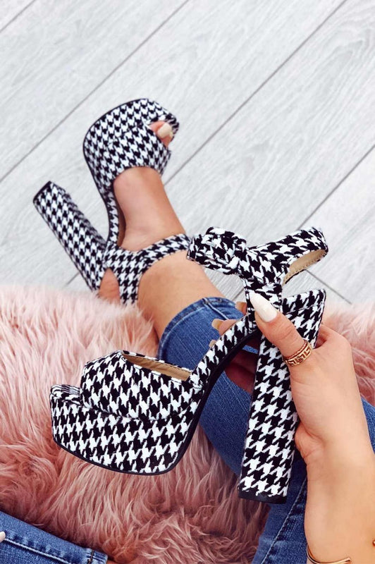 Houndstooth patterned sandals with high heel