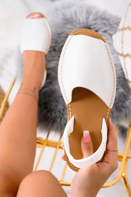 Minorquines blanches en simili cuir