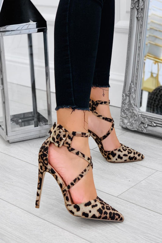 Decolletè con  tacco a spillo e fibbia Maculate