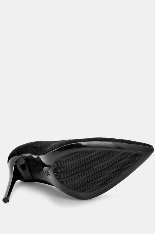 Escarpins noirs en daim avec talon aiguille