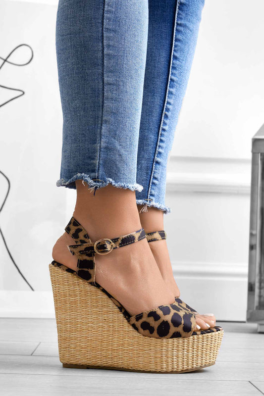 DAKOTA - Alexoo leopard wedge sandals