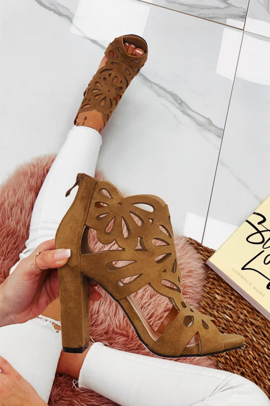 Sandales camel ajourés à talon confortable